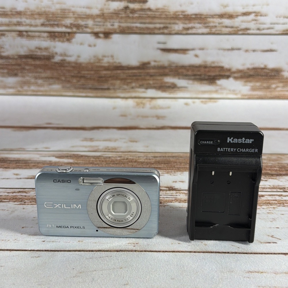 Casio Exilim EX-Z150 8.1MP Digital Camera Blue Parts Repair Lens Error + Charger